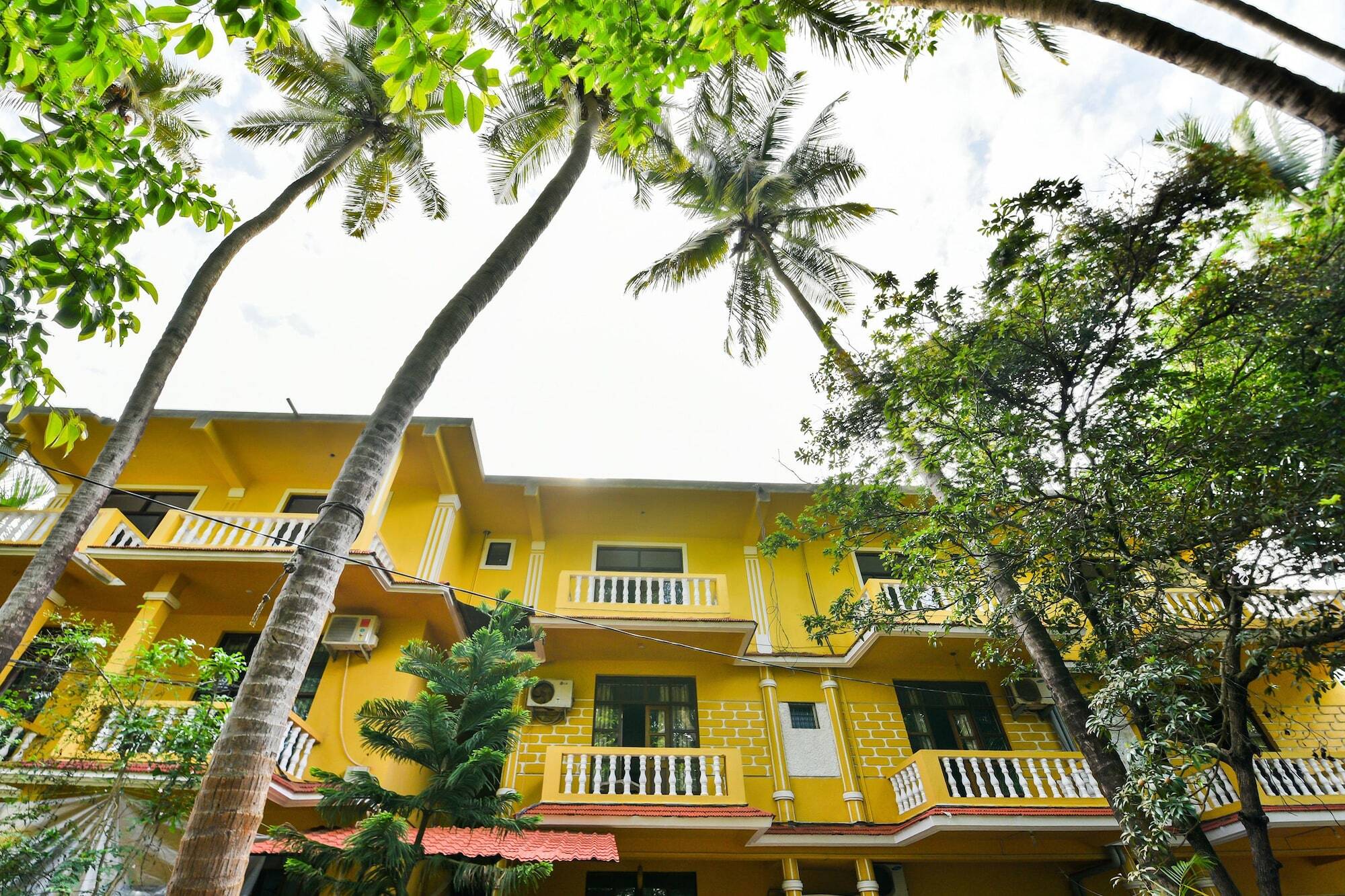 Oyo 17309 Maya'S Holiday House 卡兰古特 外观 照片